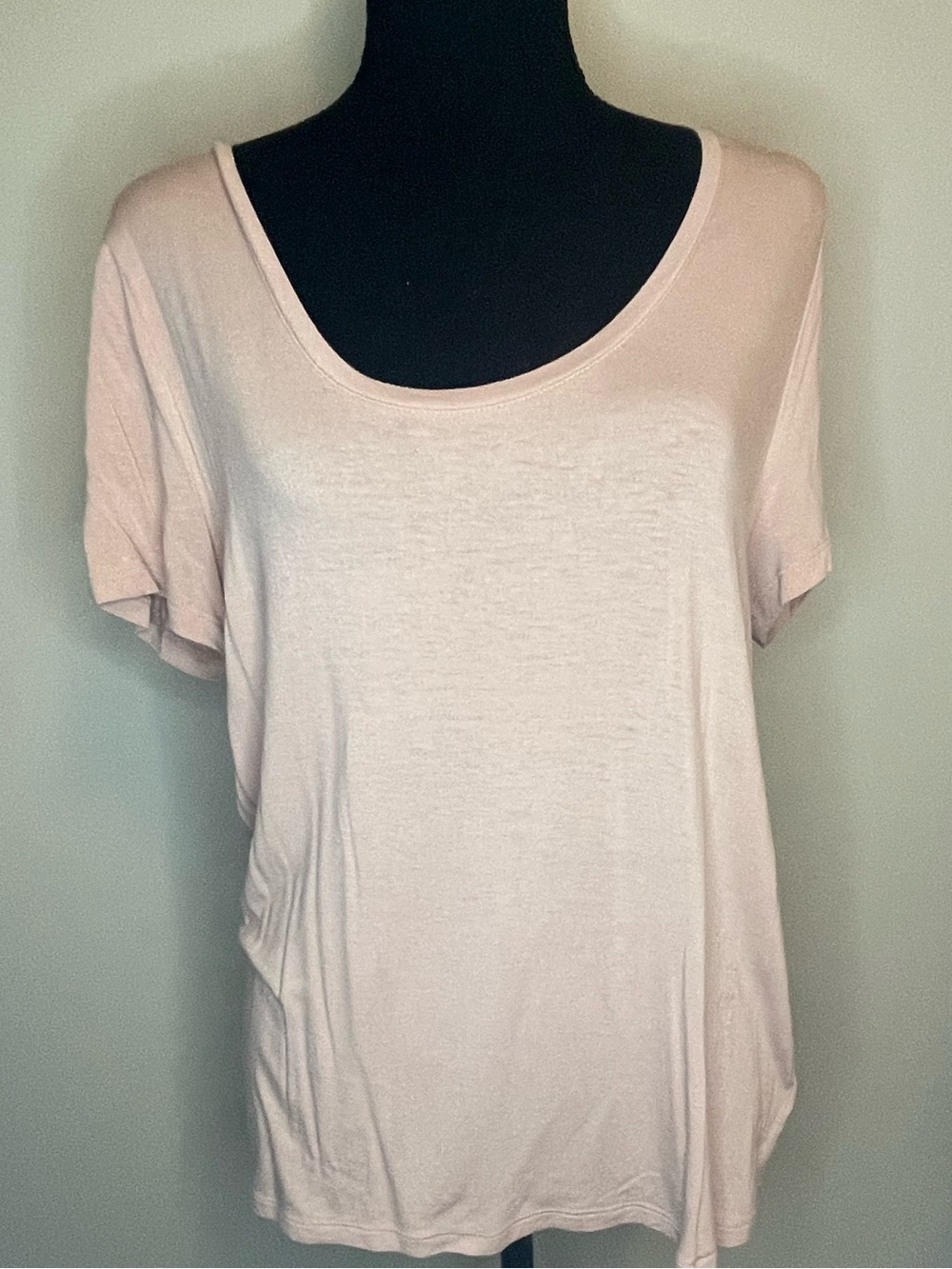 a new day Soft Scoop Neck Short Sleeve Top in Pale Pink